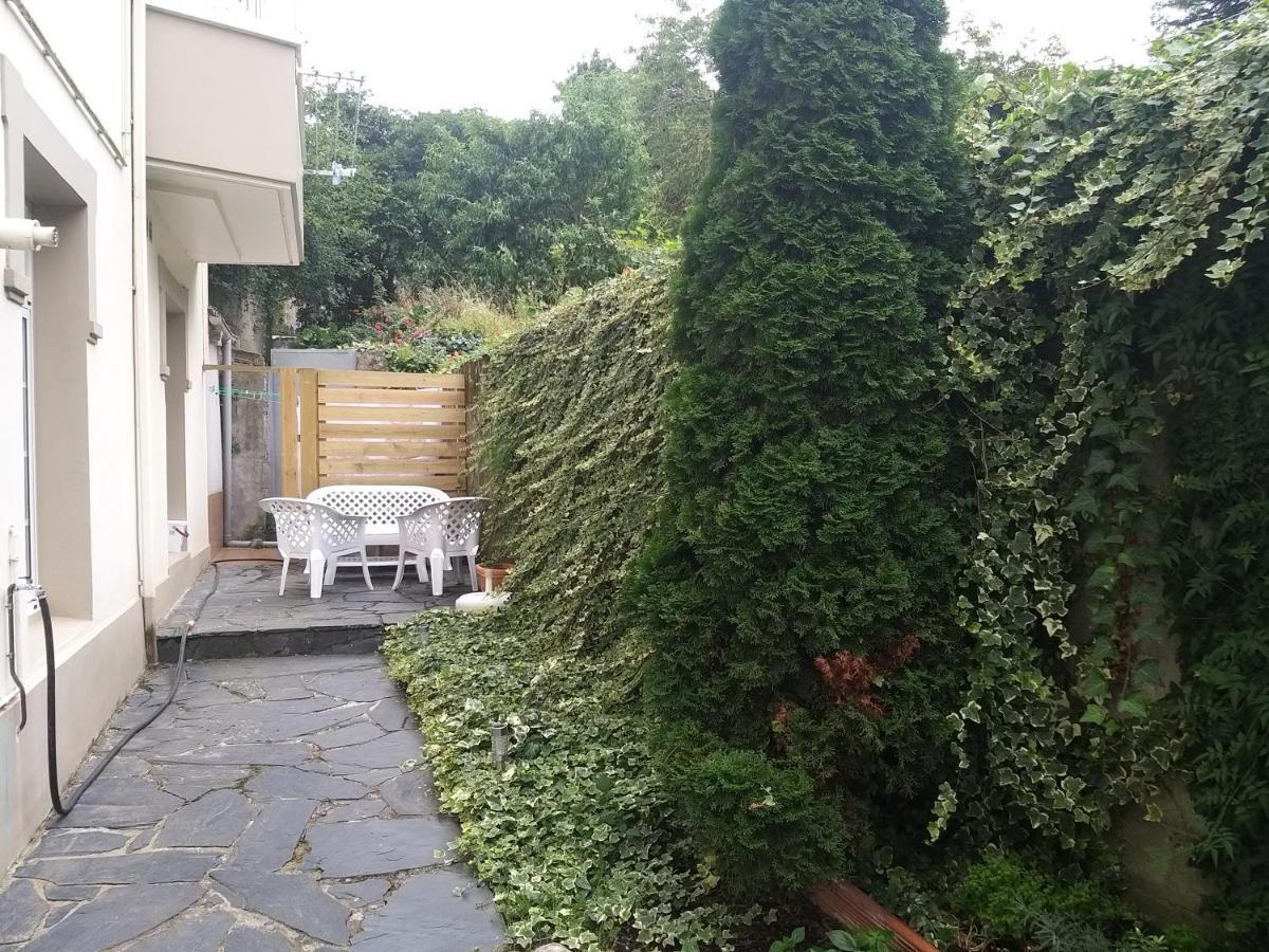 Apartamento Con Pequeno Jardin En El Centro Ferrol Esterno foto