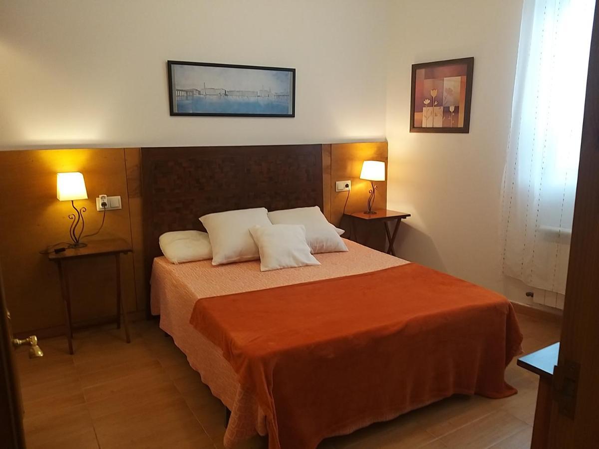 Apartamento Con Pequeno Jardin En El Centro Ferrol Esterno foto