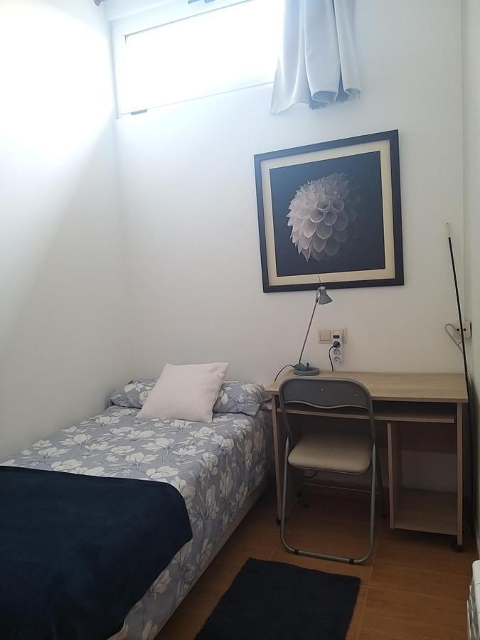 Apartamento Con Pequeno Jardin En El Centro Ferrol Esterno foto
