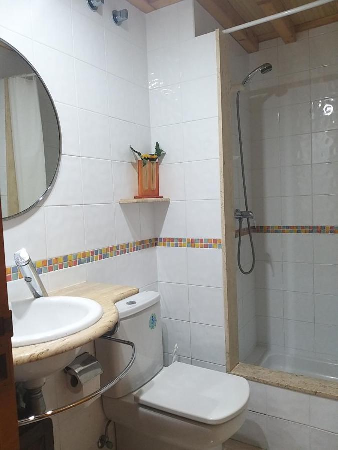 Apartamento Con Pequeno Jardin En El Centro Ferrol Esterno foto